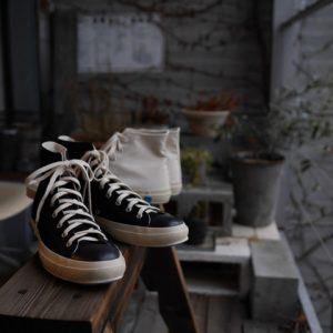 SHOES LIKE POTTERY/HI
